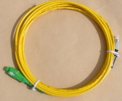 Dây nhảy quang Single-mode SC/APC-FC/UPC